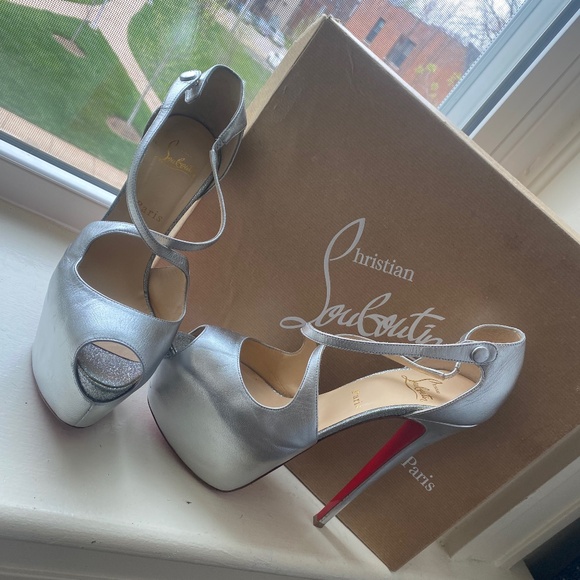 Christian Louboutin Shoes - Showstopper Designer Shoes
